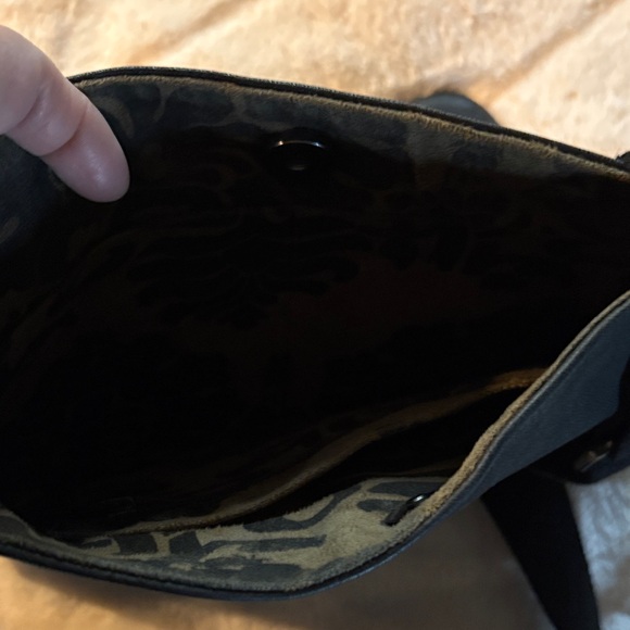 Fly London Black Messenger Bag - Picture 2 of 8